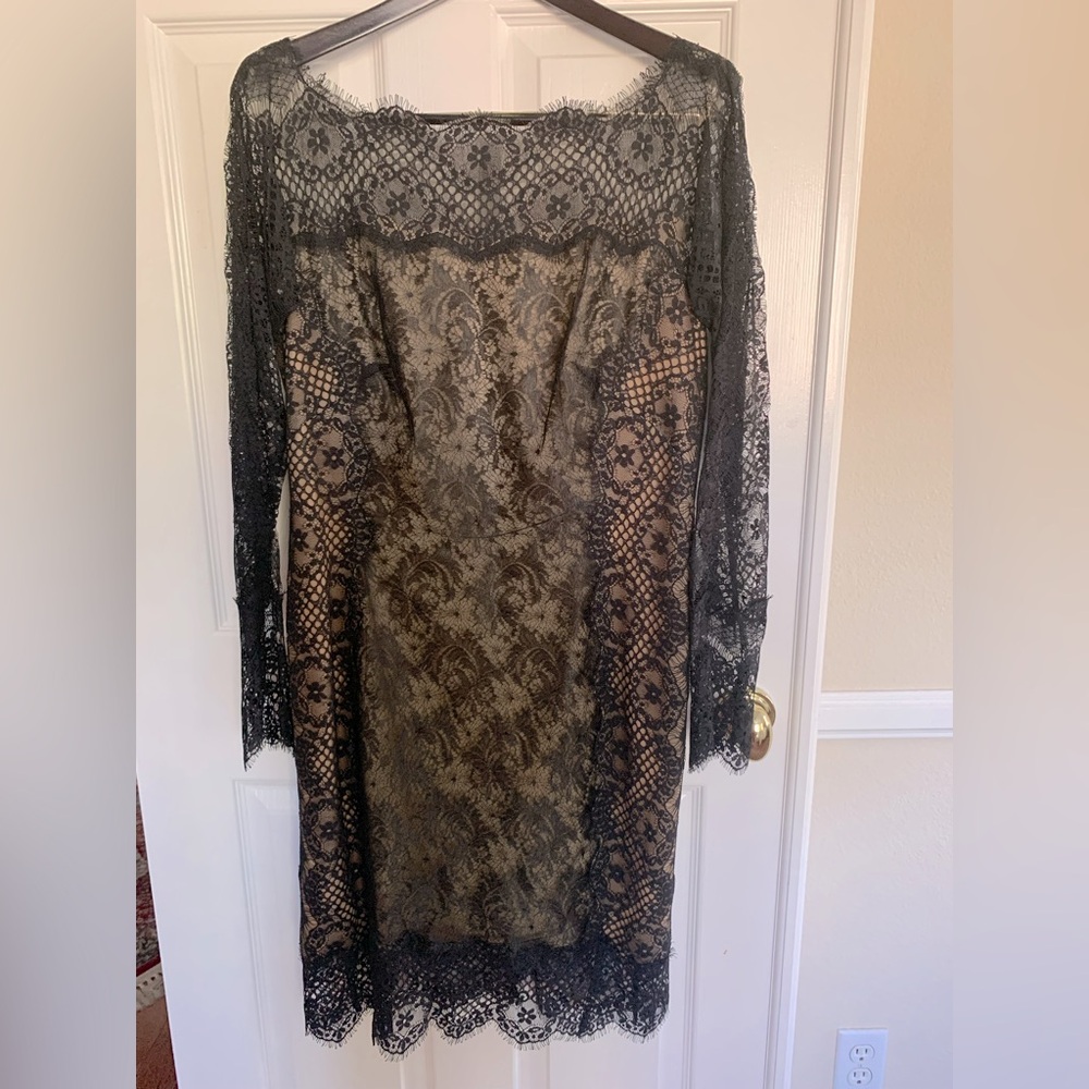 Tadashi Shoji Dress: Black Lace, Shift Dress, Long Sleeves, Boatneck Back Zip 12